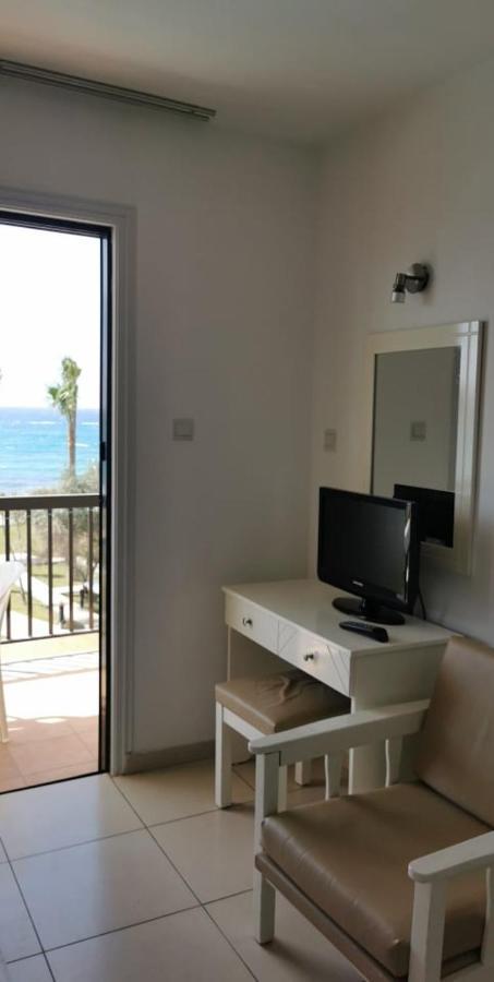 Simos Magic Beach Hotel Apts Ajia Napa Zewnętrze zdjęcie