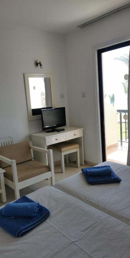 Simos Magic Beach Hotel Apts Ajia Napa Zewnętrze zdjęcie
