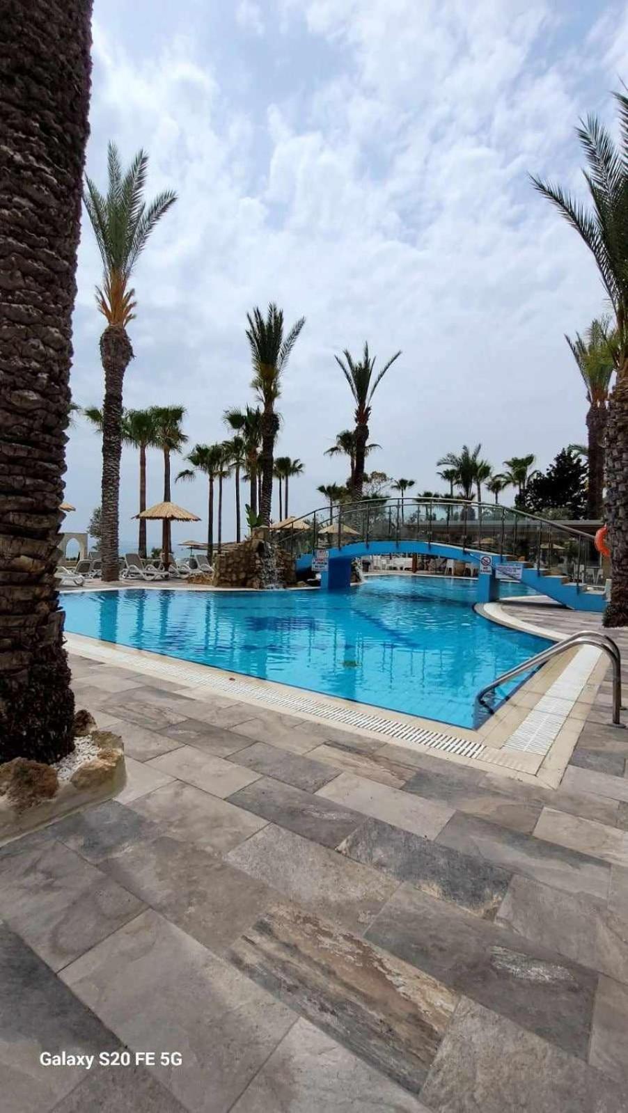 Simos Magic Beach Hotel Apts Ajia Napa Zewnętrze zdjęcie