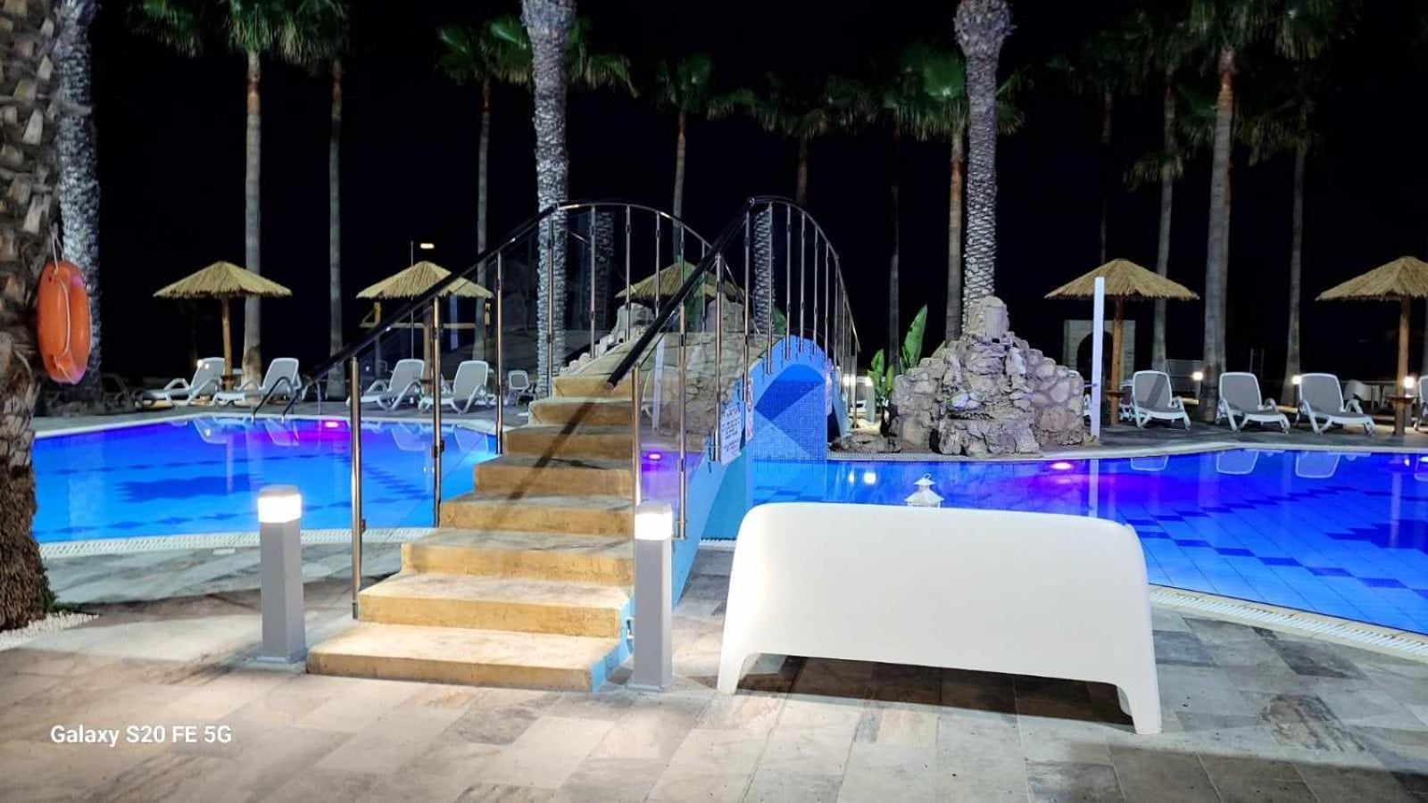 Simos Magic Beach Hotel Apts Ajia Napa Zewnętrze zdjęcie