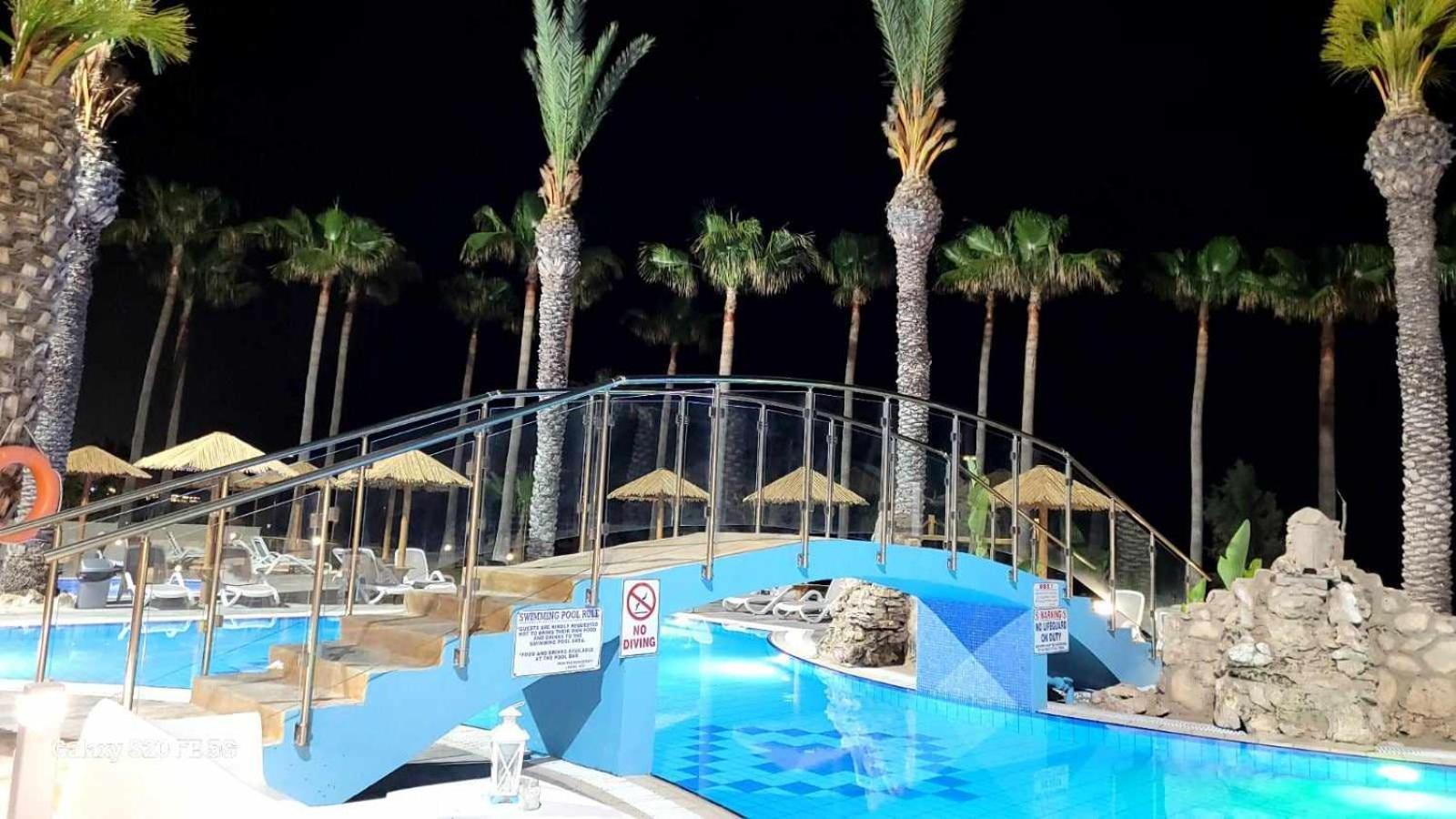 Simos Magic Beach Hotel Apts Ajia Napa Zewnętrze zdjęcie