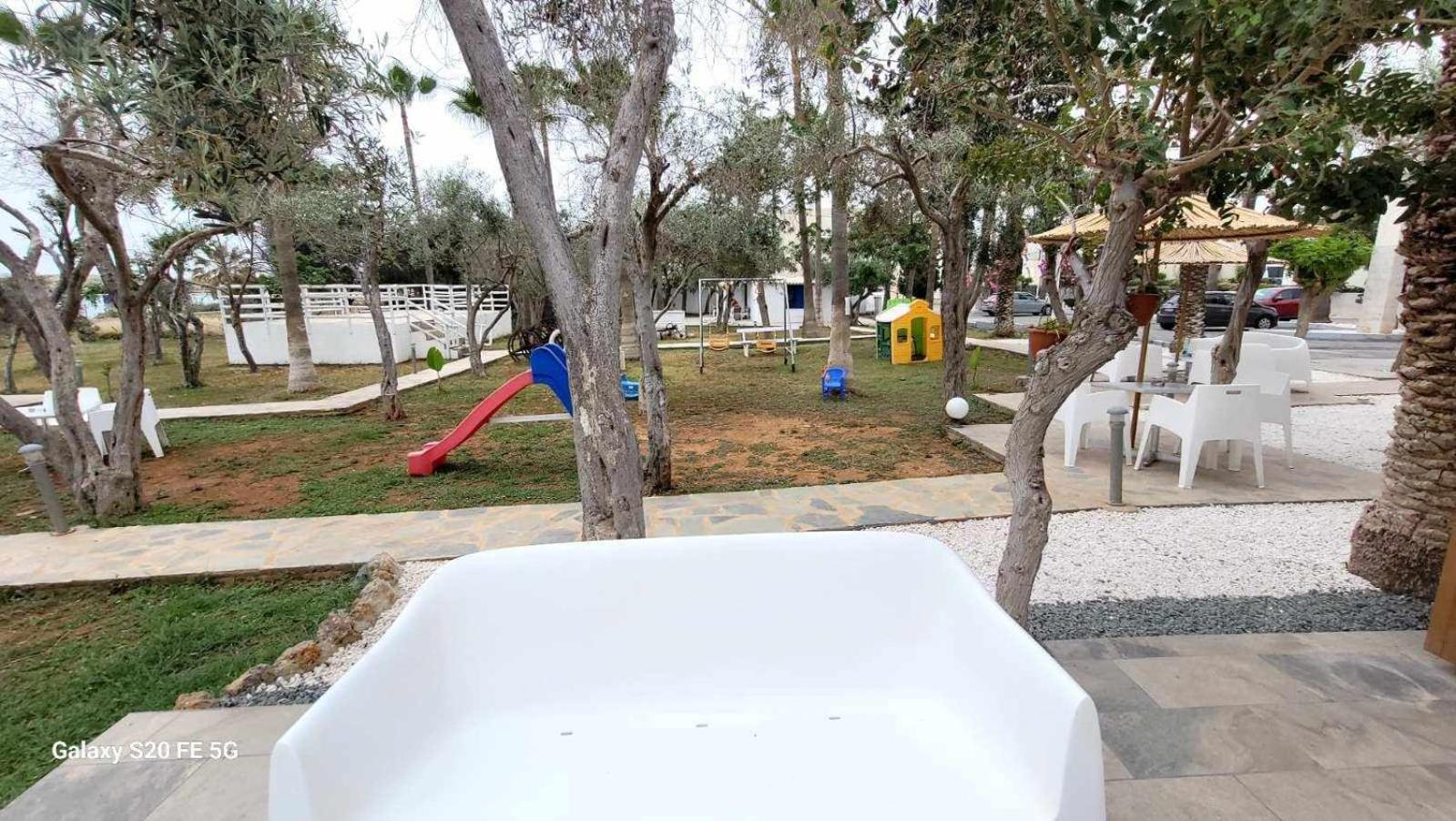 Simos Magic Beach Hotel Apts Ajia Napa Zewnętrze zdjęcie