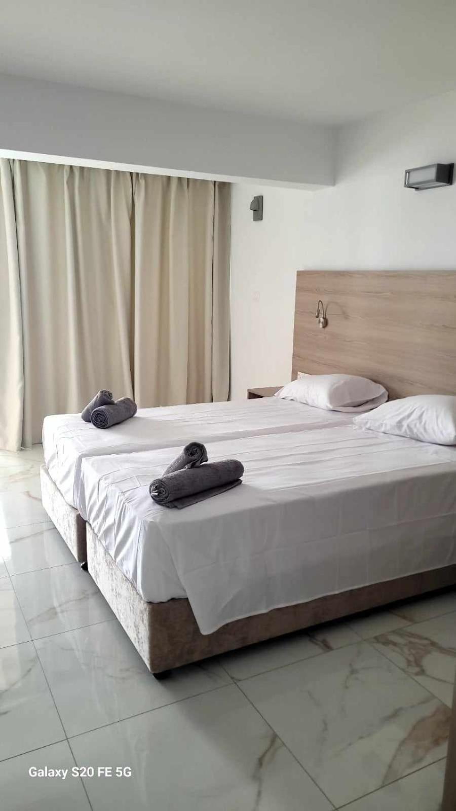 Simos Magic Beach Hotel Apts Ajia Napa Zewnętrze zdjęcie